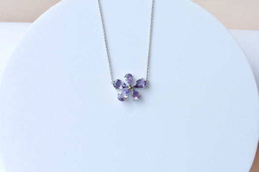 Amethyst Flower Necklace in 925 Silver | Pear-Cut Petals