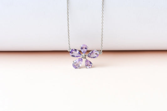 Amethyst Flower Necklace in 925 Silver | Pear-Cut Petals
