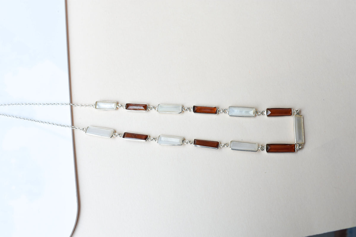 Hessonite Mother of Pearl Necklace in 925 Silver | Station Design