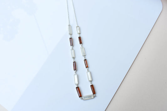 Hessonite Mother of Pearl Necklace in 925 Silver | Station Design