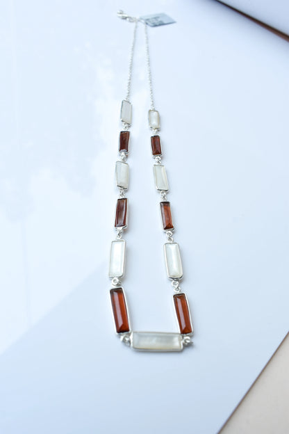 Hessonite Mother of Pearl Necklace in 925 Silver | Station Design