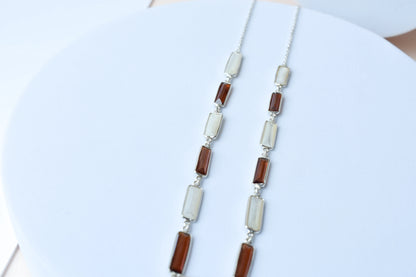 Hessonite Mother of Pearl Necklace in 925 Silver | Station Design