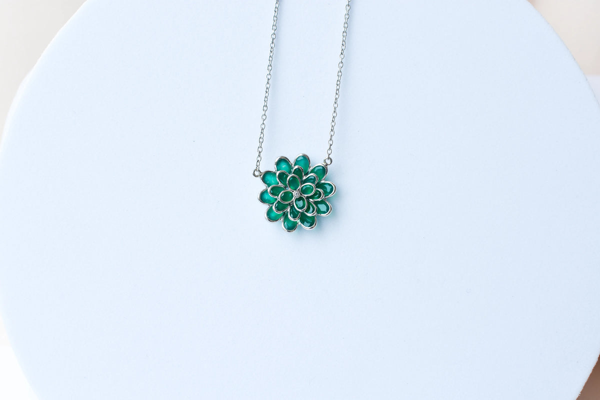 Green Onyx Flower Pendant Necklace in Silver