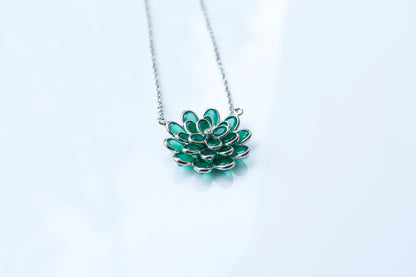 Green Onyx Flower Pendant Necklace in Silver