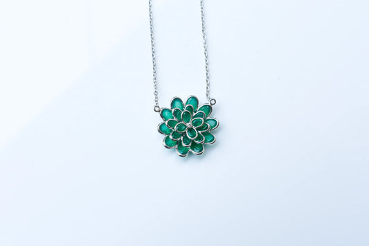 Green Onyx Flower Pendant Necklace in Silver