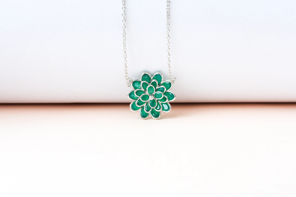 Green Onyx Flower Pendant Necklace in Silver