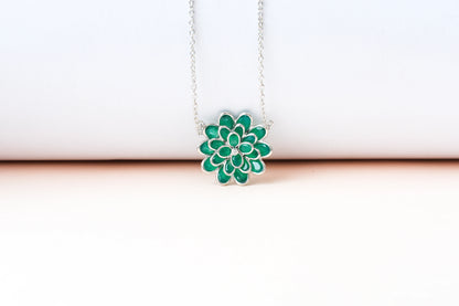 Green Onyx Flower Pendant Necklace in Silver