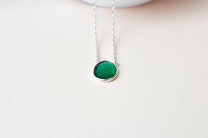Green Onyx Pendant Necklace in Silver | Oval Solitaire