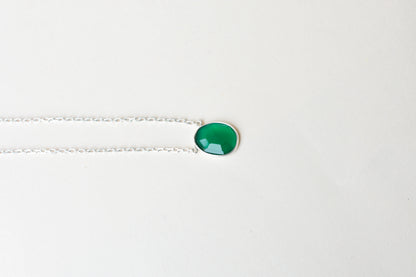 Green Onyx Pendant Necklace in Silver | Oval Solitaire