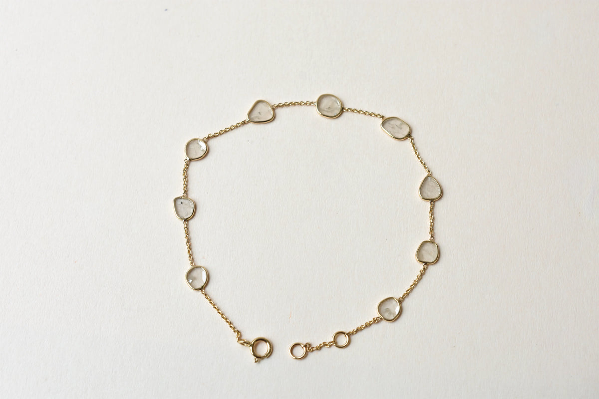 18K gold bracelet with uncut polki diamond slices set by the yard