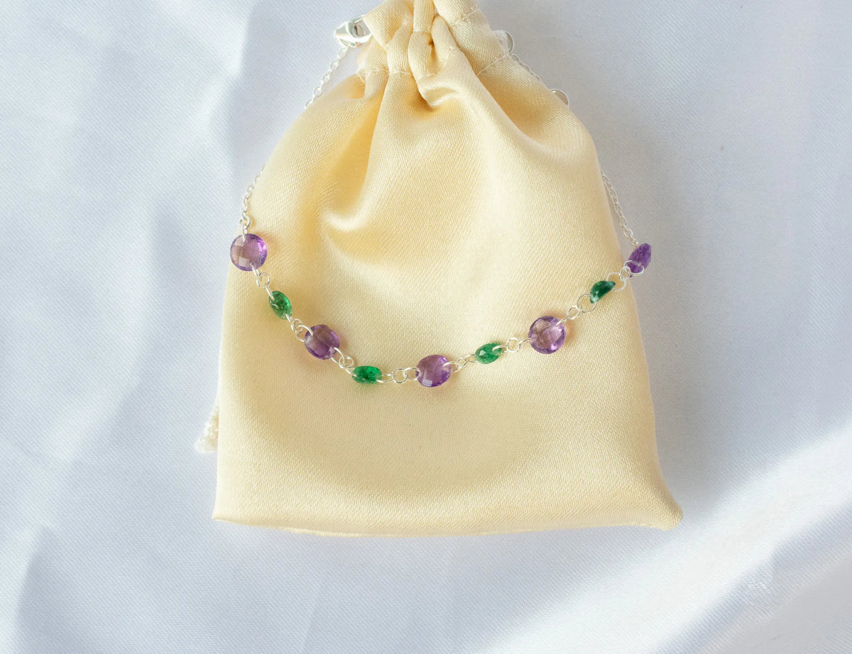 925 silver bracelet with alternating faceted amethyst and emerald beads