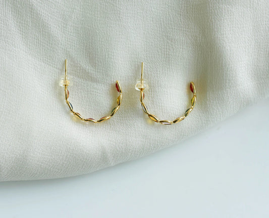 18K gold hoop earrings with marquise-cut multicolour sapphires