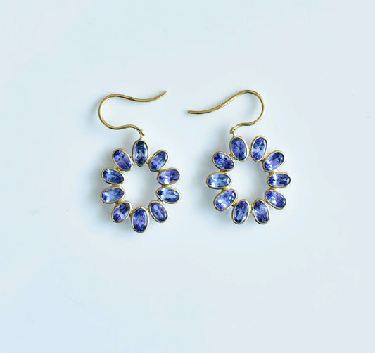 18K gold tanzanite cluster earrings with pear-shaped stones