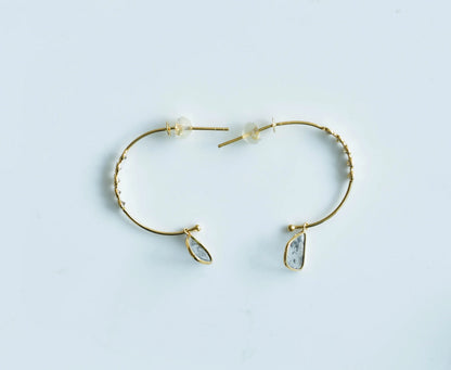 18K gold hoop earrings with diamond and diamond polki accents