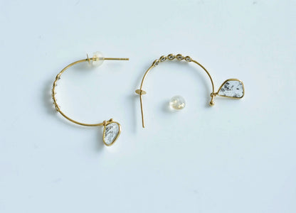 18K gold hoop earrings with diamond and diamond polki accents
