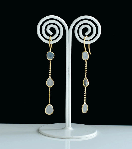 18K gold drop earrings with blue sapphire and opal cabochon