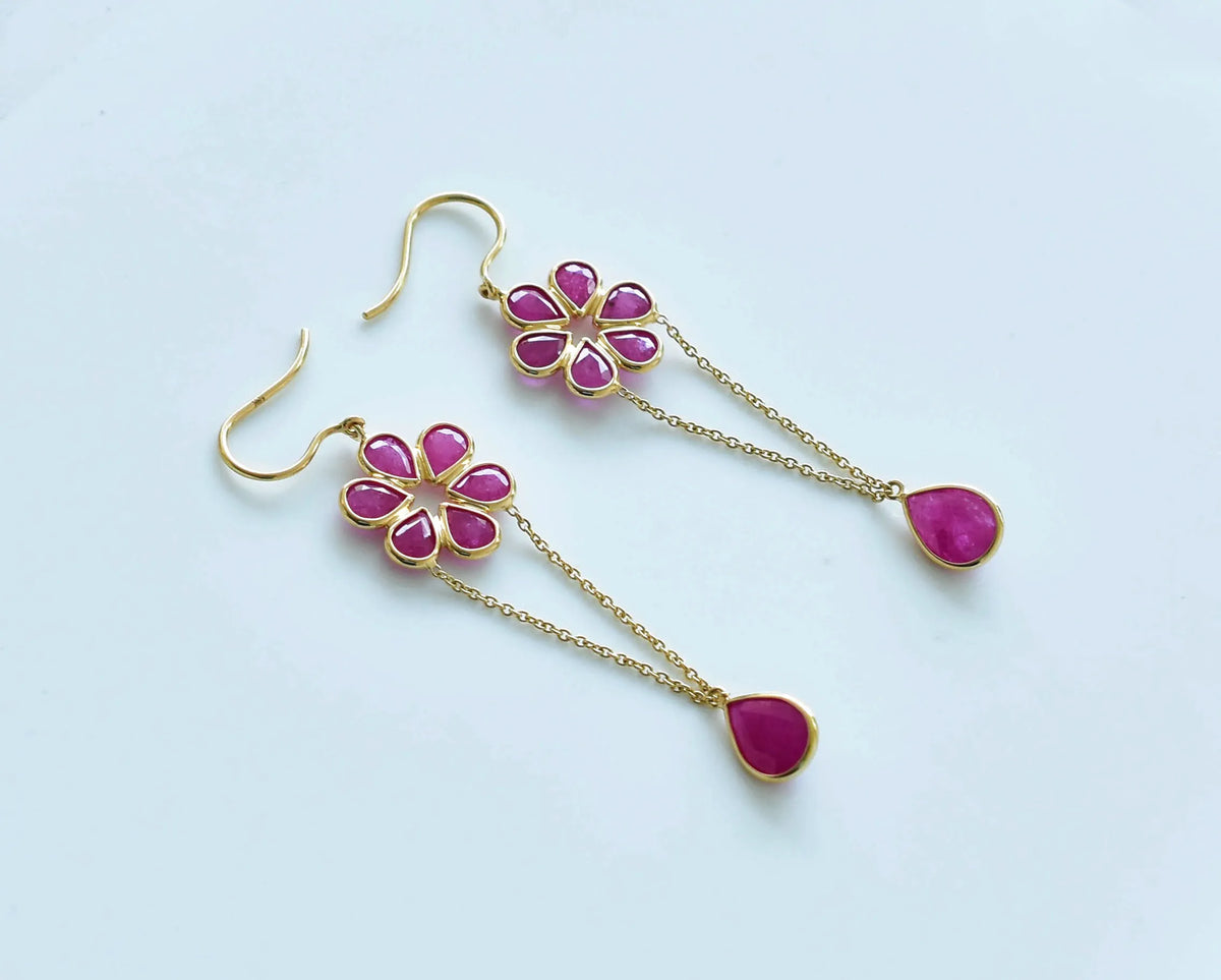 18K gold drop earrings with peridot and opal cabochon