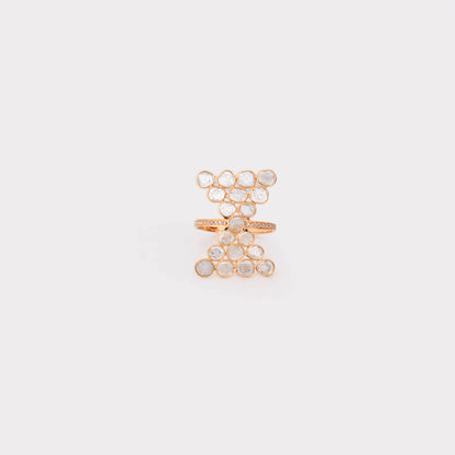 18K gold cluster ring with diamond polki slices and a pavé diamond bridge