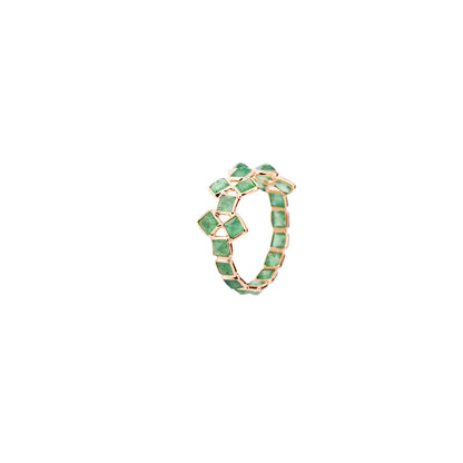 18K gold eternity ring with square-cut emeralds in a checkerboard lattice pattern