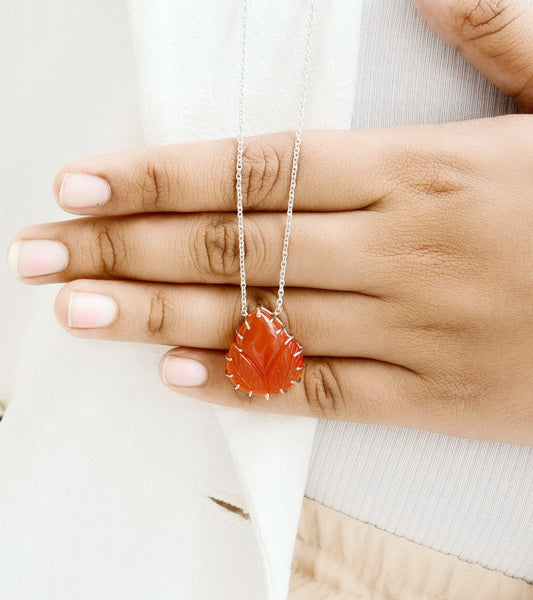 Natural Carved Carnelian Leaf Pendant Necklace in Silver – Handmade Statement Gemstone Jewelry