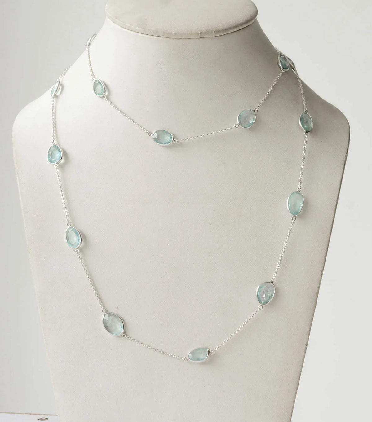 Natural Aquamarine Bezel Chain Necklace in Silver – Handmade Statement Gemstone Jewelry