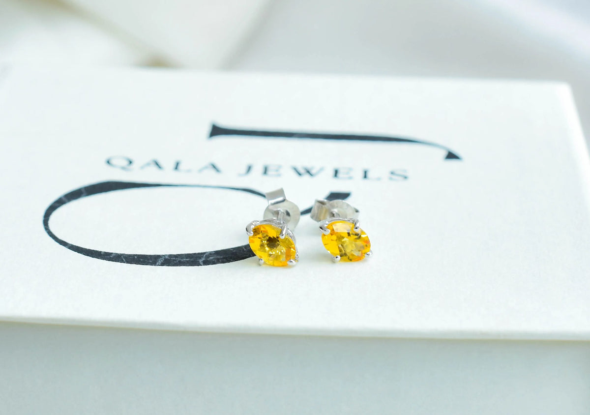 Oval Citrine Stud Earrings in 925 Silver – Sunny Solitaire Gemstone Jewelry