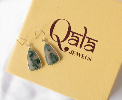 Moss Agate Drop Earrings in 925 Silver – Handmade Nature-Inspired Gemstone Jewelry