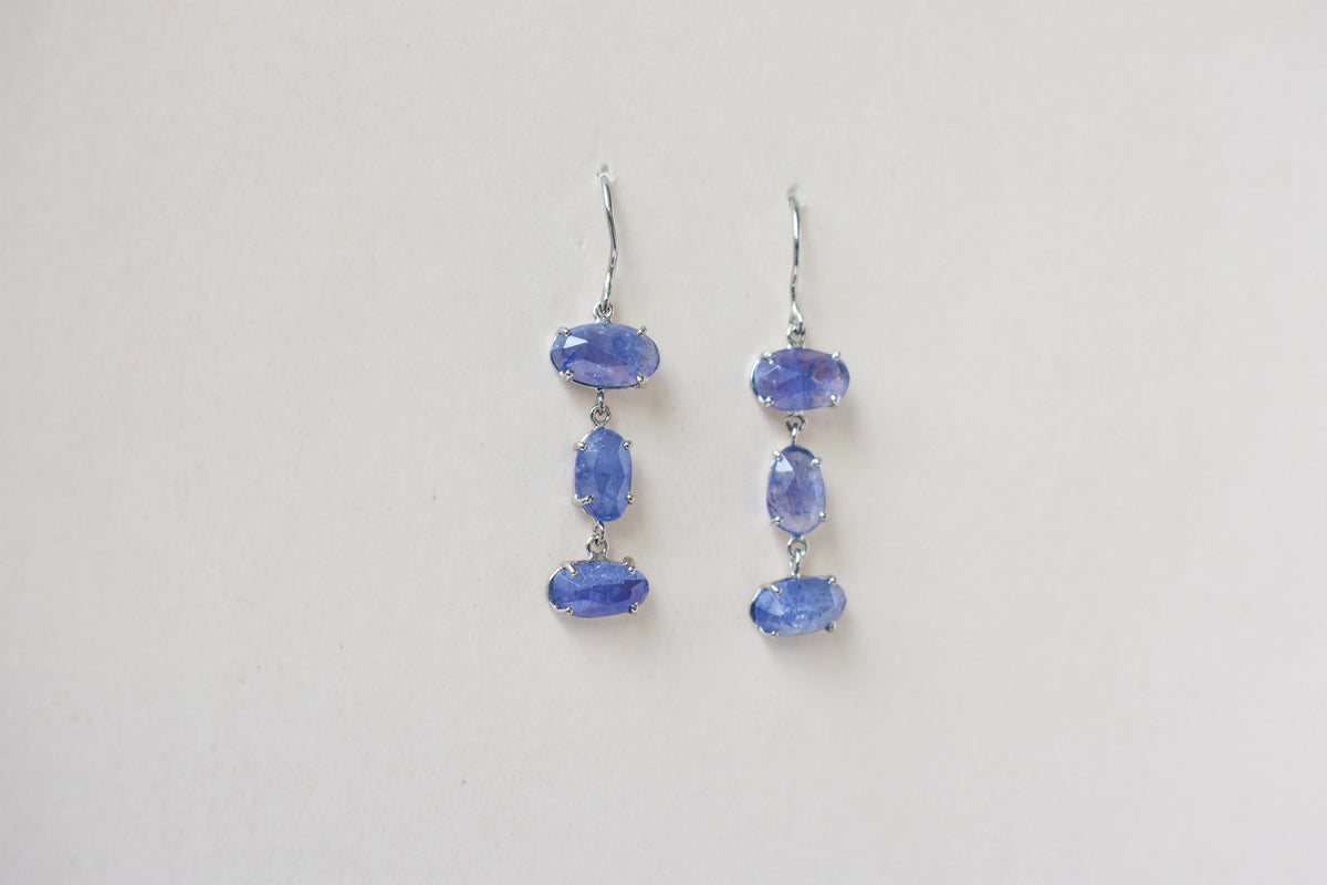Tanzanite Graduated Drop Earrings in 925 Silver – Handmade Statement Gemstone Jewelry