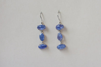 Tanzanite Graduated Drop Earrings in 925 Silver – Handmade Statement Gemstone Jewelry