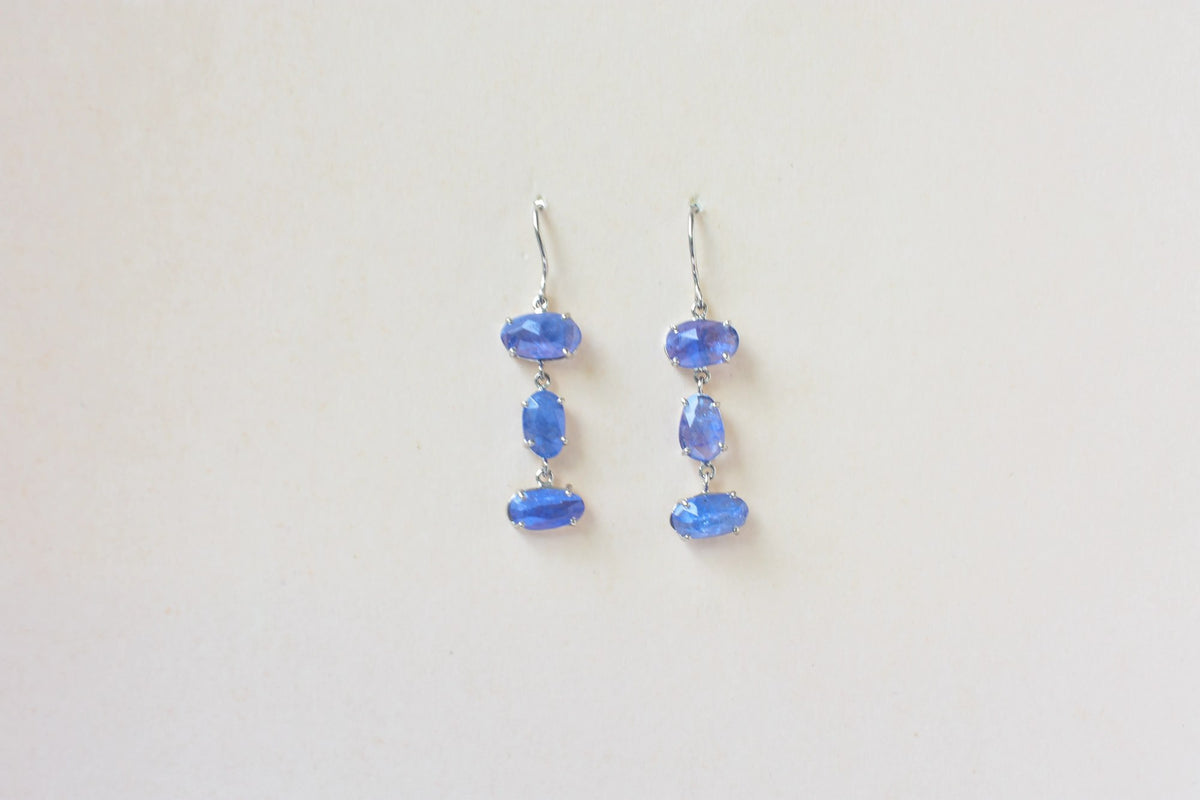Tanzanite Graduated Drop Earrings in 925 Silver – Handmade Statement Gemstone Jewelry
