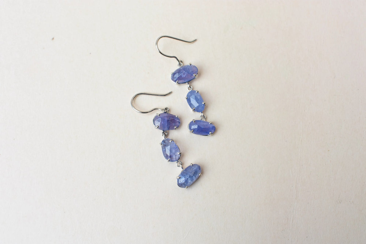 Tanzanite Graduated Drop Earrings in 925 Silver – Handmade Statement Gemstone Jewelry