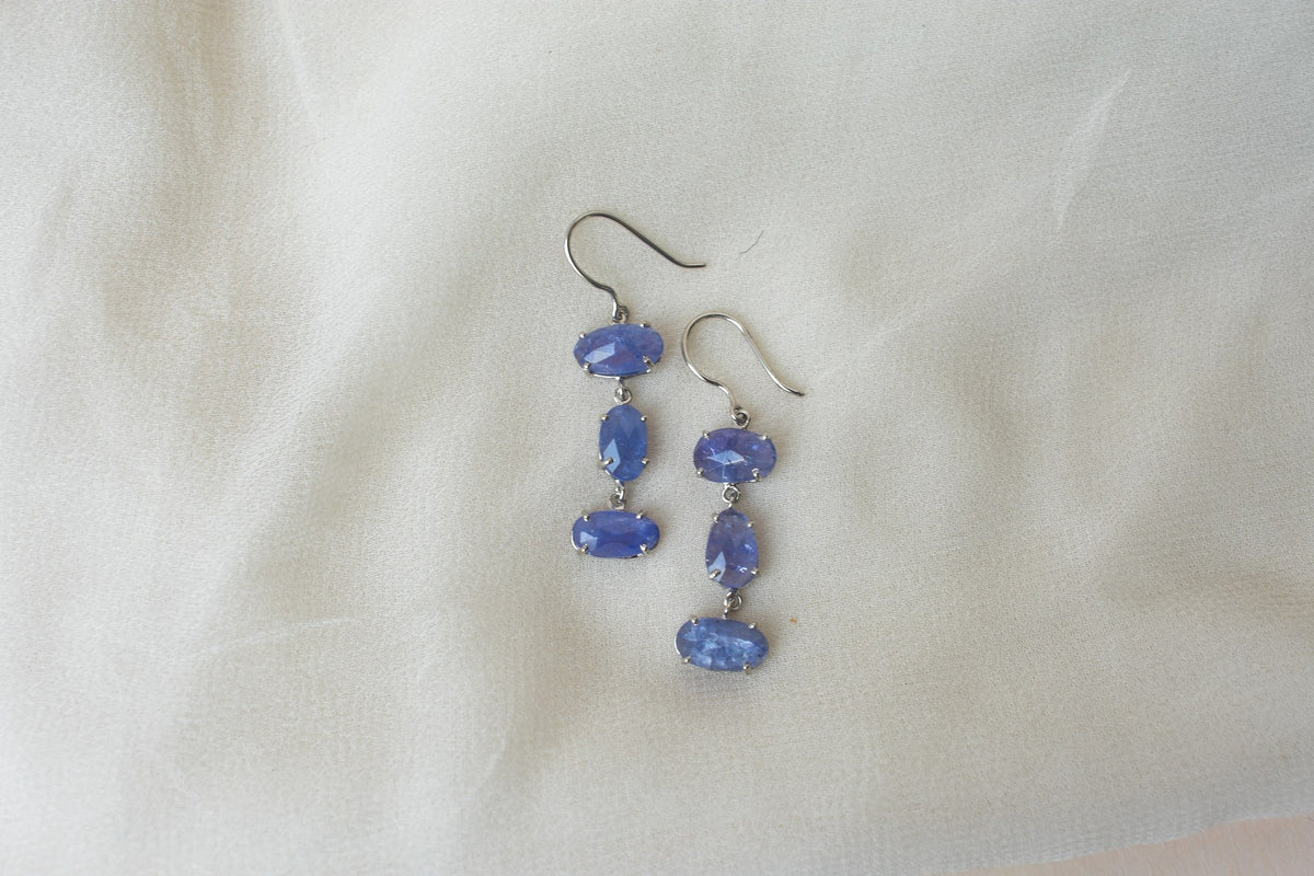 Tanzanite Graduated Drop Earrings in 925 Silver – Handmade Statement Gemstone Jewelry