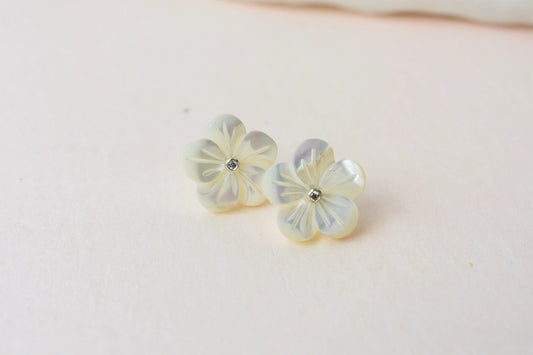 Carved Mother of Pearl Flower Stud Earrings in 925 Silver – Handmade Everyday Jewelry