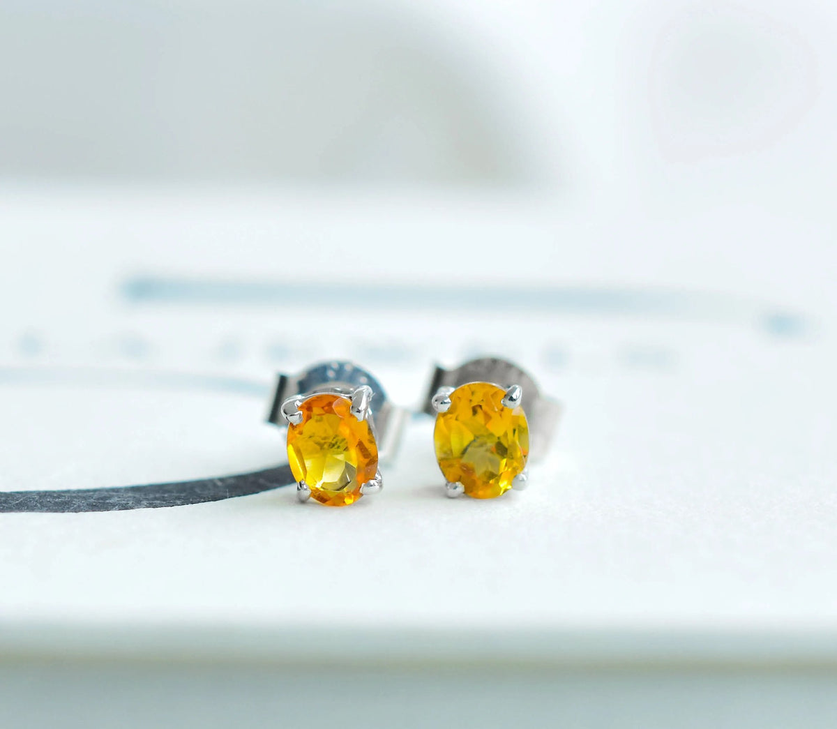 Square-Cut Citrine Stud Earrings in 925 Silver – Everyday Statement Gemstone Jewelry