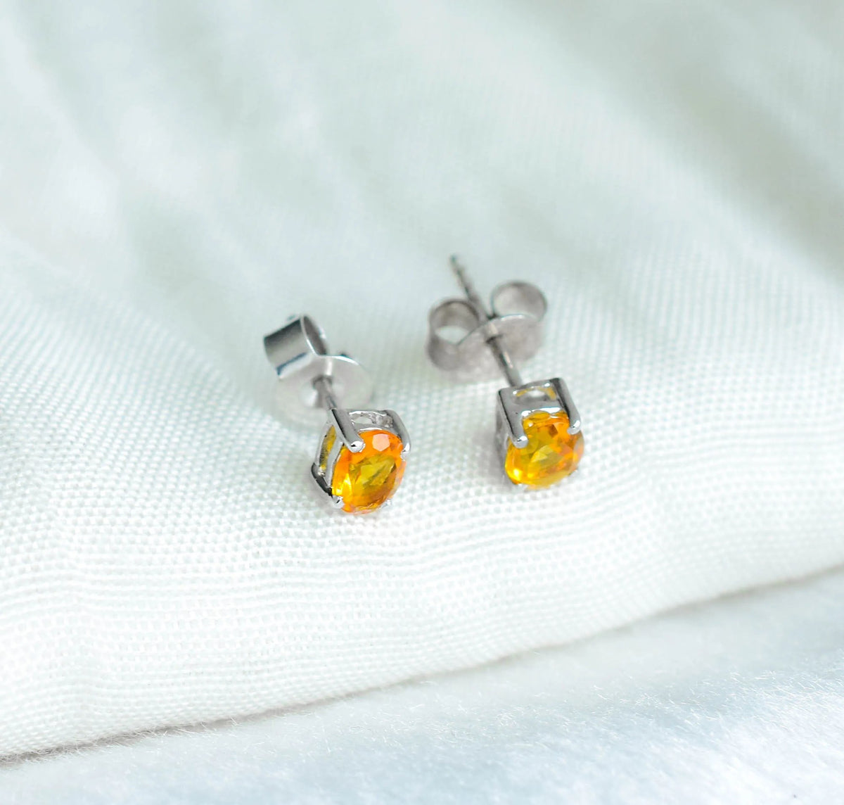 Square-Cut Citrine Stud Earrings in 925 Silver – Everyday Statement Gemstone Jewelry