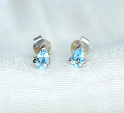 Square-Cut Blue Topaz Stud Earrings in 925 Silver – Everyday Fine Gemstone Jewelry