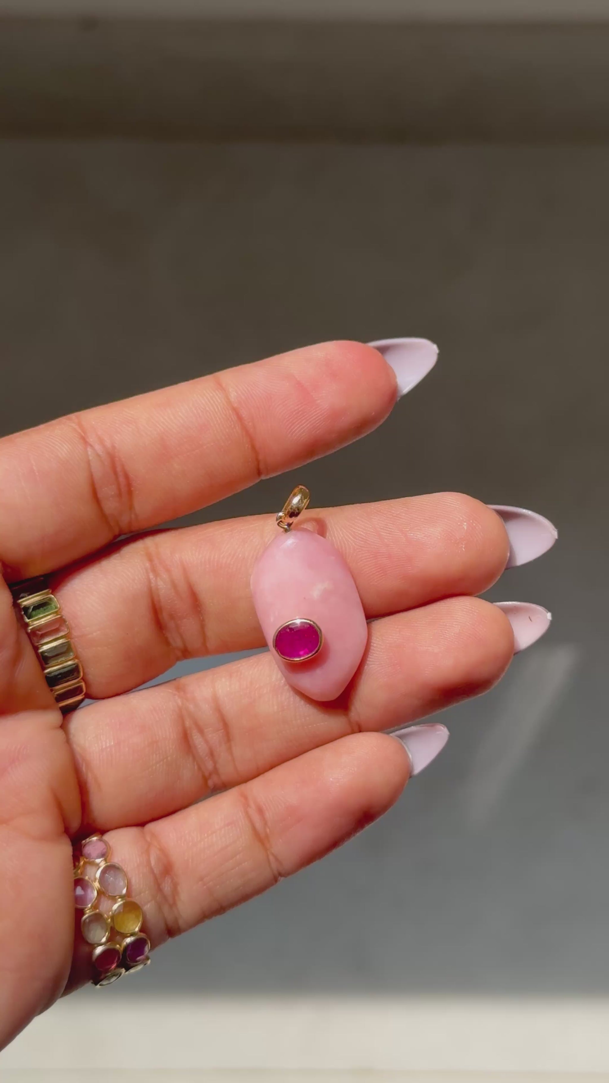 Pink Opal and Ruby Pendant in 18K Gold - process video