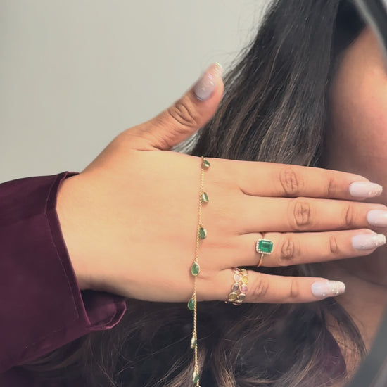 Emerald Drop Bracelet in 18K Gold - process video