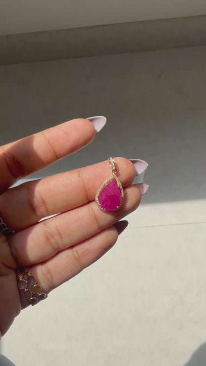 Pear Ruby Diamond Halo Pendant in 18K Gold - process video