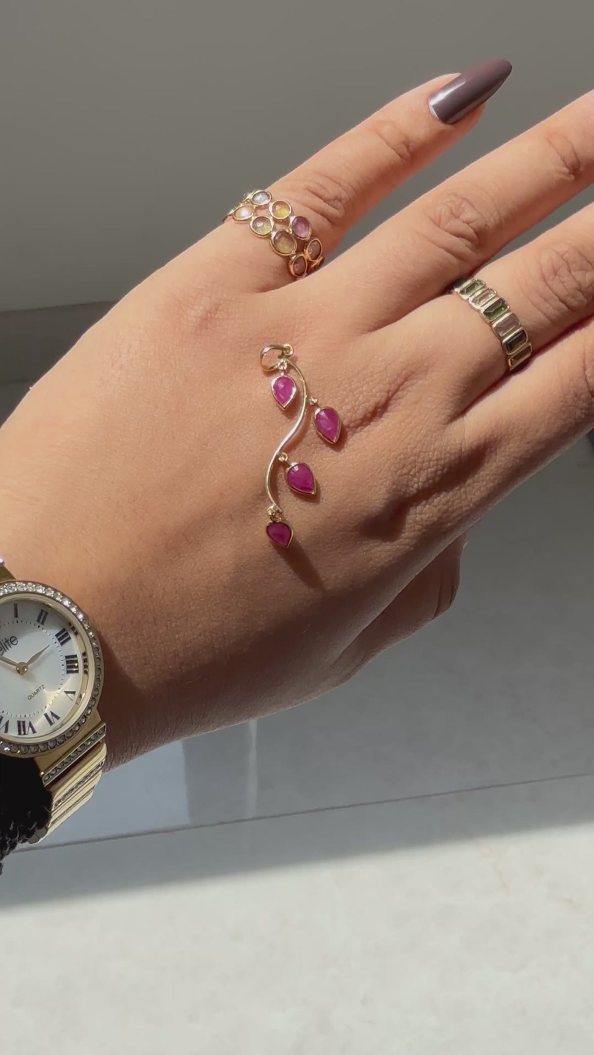 Pear Ruby Vine Pendant in 18K Gold - process video