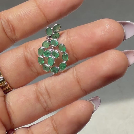 Emerald Wreath Pendant in 14K Gold - process video